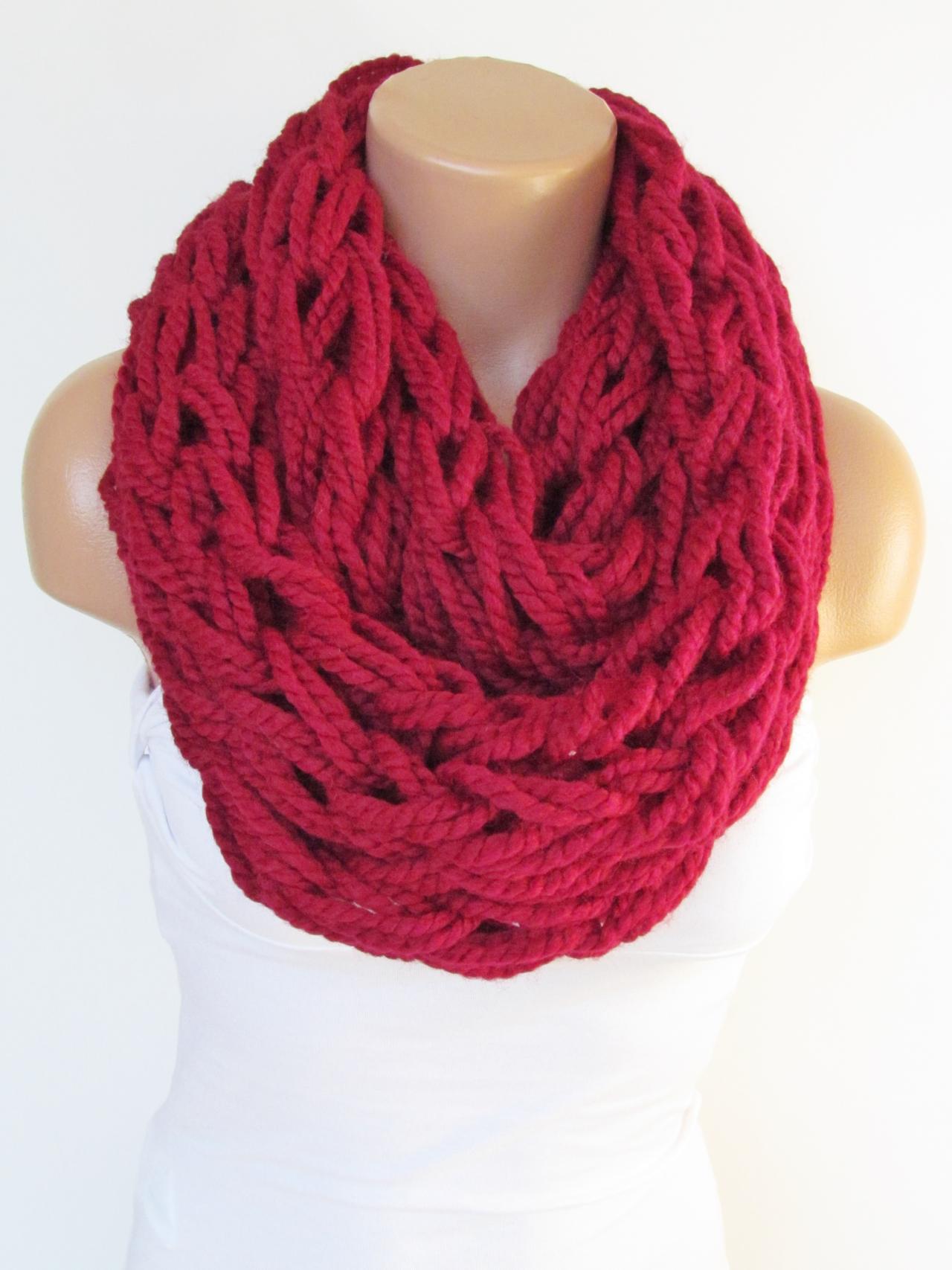 Infinity Red Scarf,Neckwarmer,Knitted Scarf, Circle Loop Scarf, Winter Accessories, Fall Fashion,Chunky Scarf.Cowl Scarf