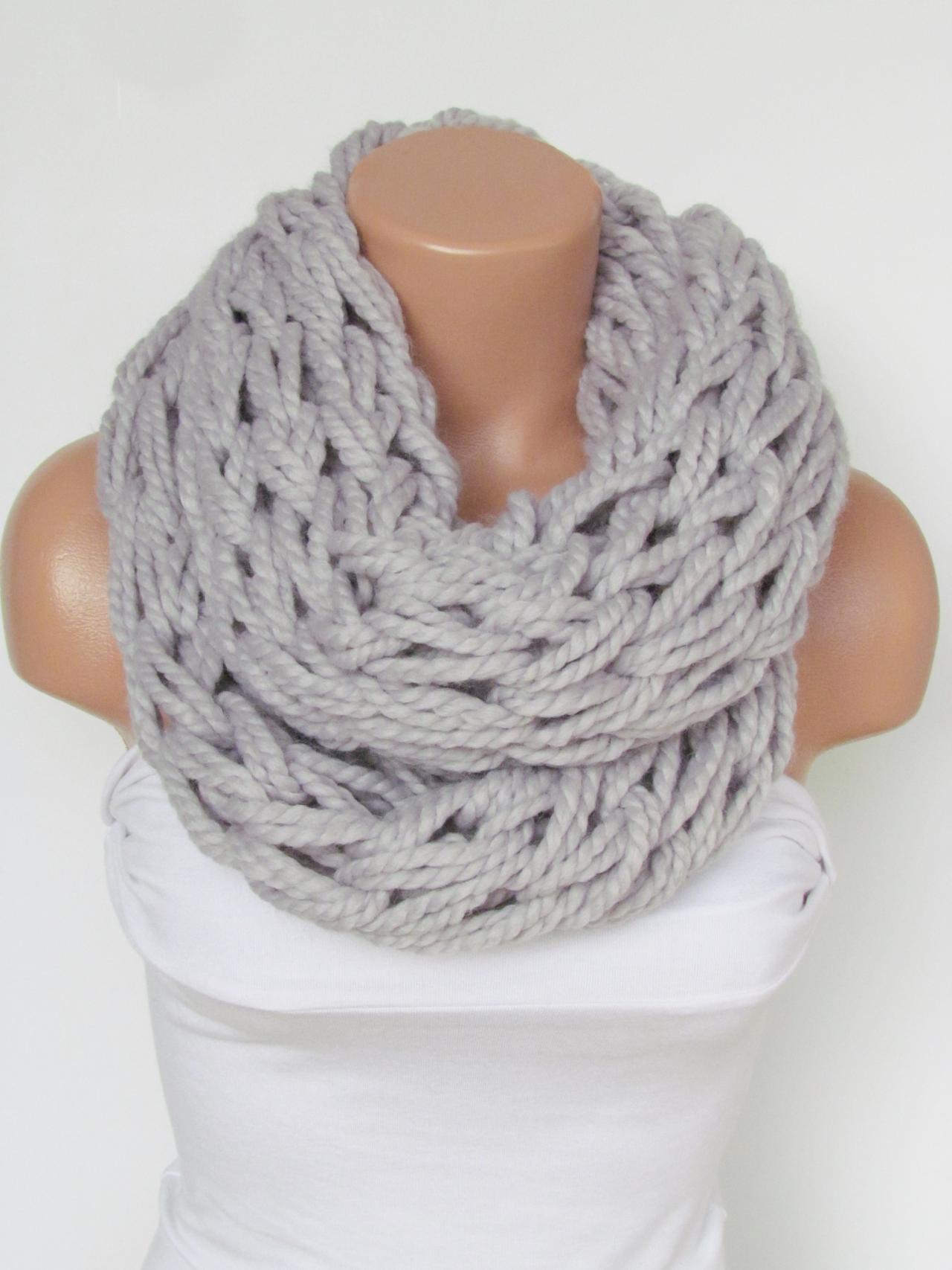 Infinity Silver Gray Scarf,Neckwarmer,Knitted Scarf,Circle Loop Scarf, Winter Accessories, Fall Fashion,Chunky Scarf.Cowl Scarf