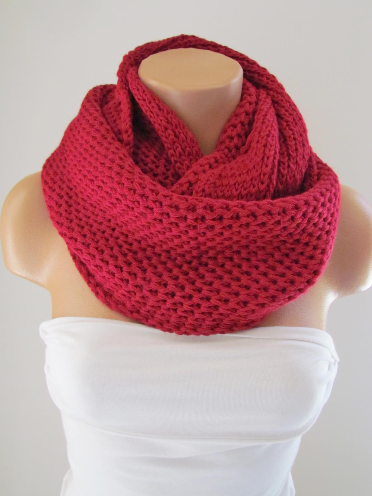 Red Infinity Loop Scarf,Neck Warmer,Handmade Circle Scarf,Cowl Scarf, Winter Accessories, Fall Fashion,Chunky Scarf.